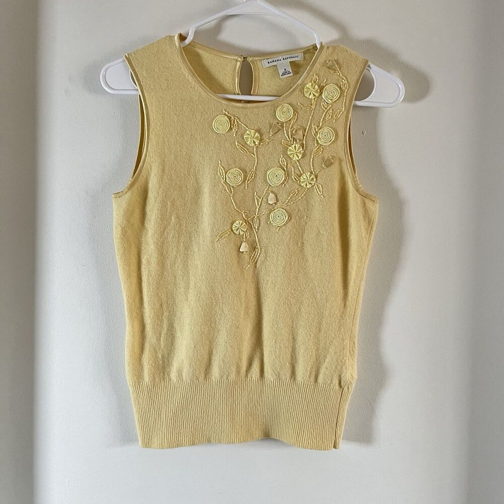 VTG Banana Republic Tank Top  Womens Size S Angora & Lamb Wool Embellished